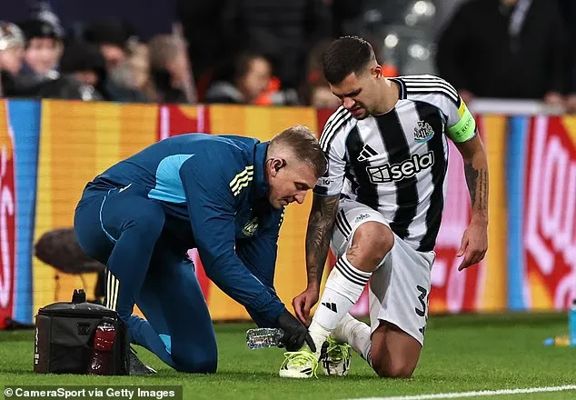 欧博游戏平台-跟队：吉马良斯出征巴黎，纽卡希望他登场帮助球队锁定前八